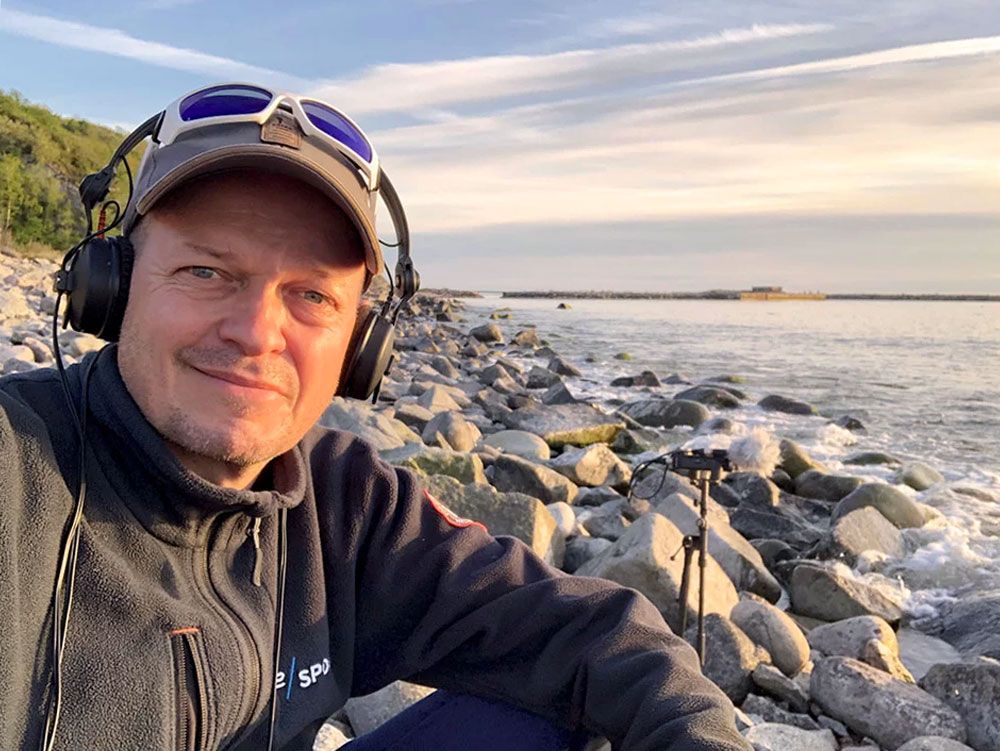 Jannik Holgersen App producer og TV fotograf på optagelse i naturen